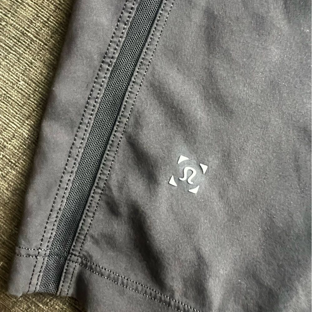 Lululemon BLACK Pace Breaker Short 9"Liner Size Large Pockets Drawstring Casual - Picture 7 of 10